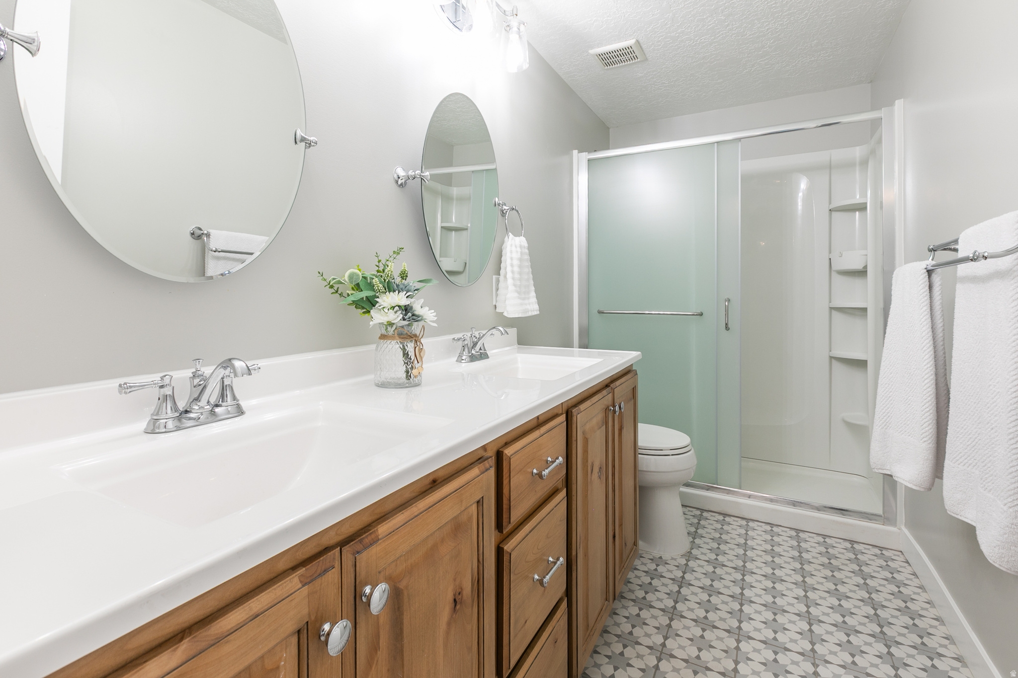 S CURVE ESTATES - Residential