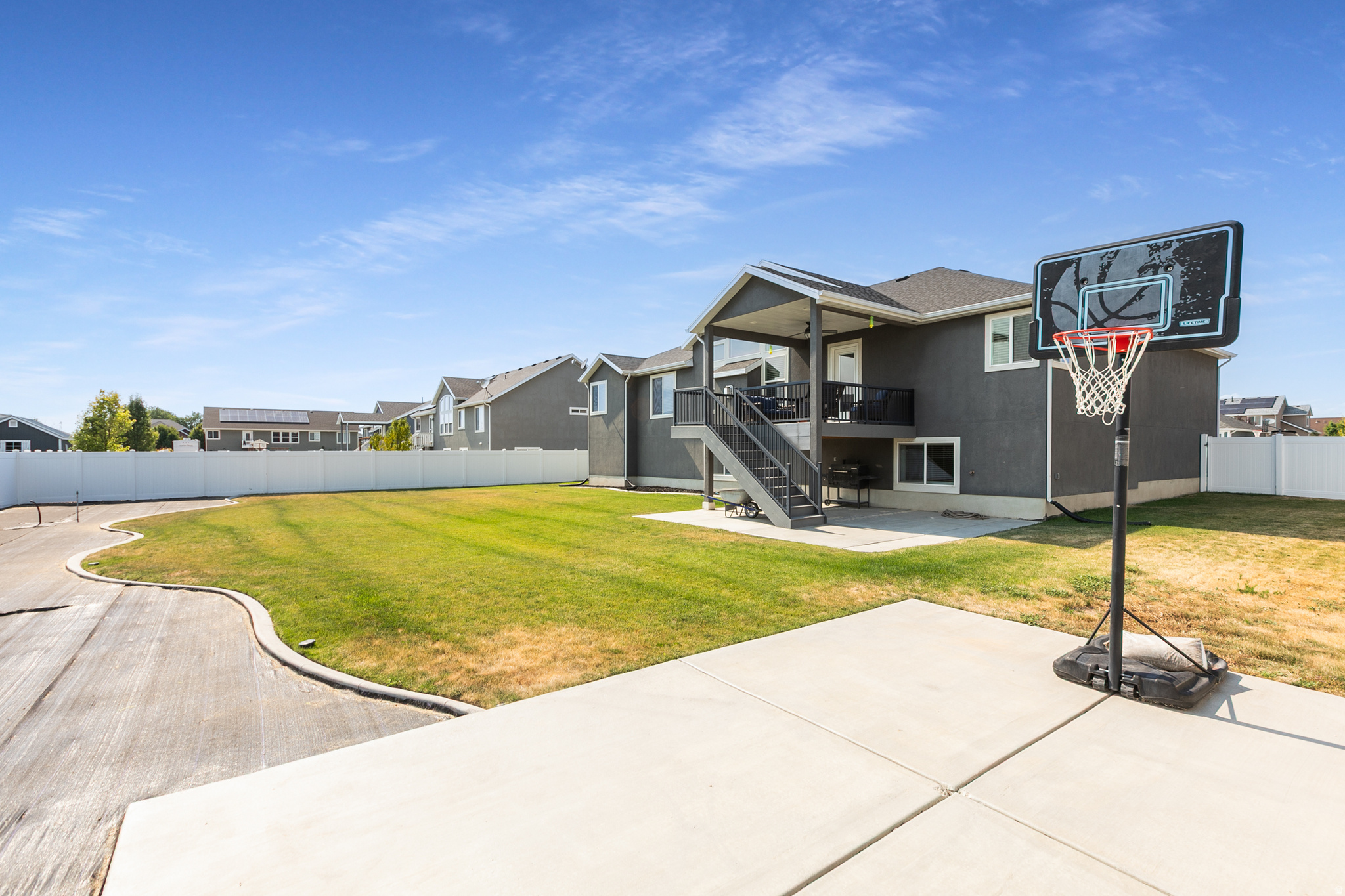 S CURVE ESTATES - Residential