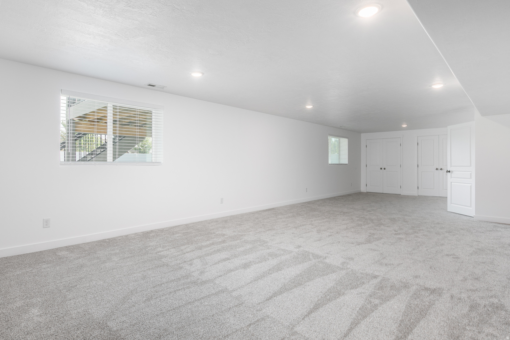 S CURVE ESTATES - Residential