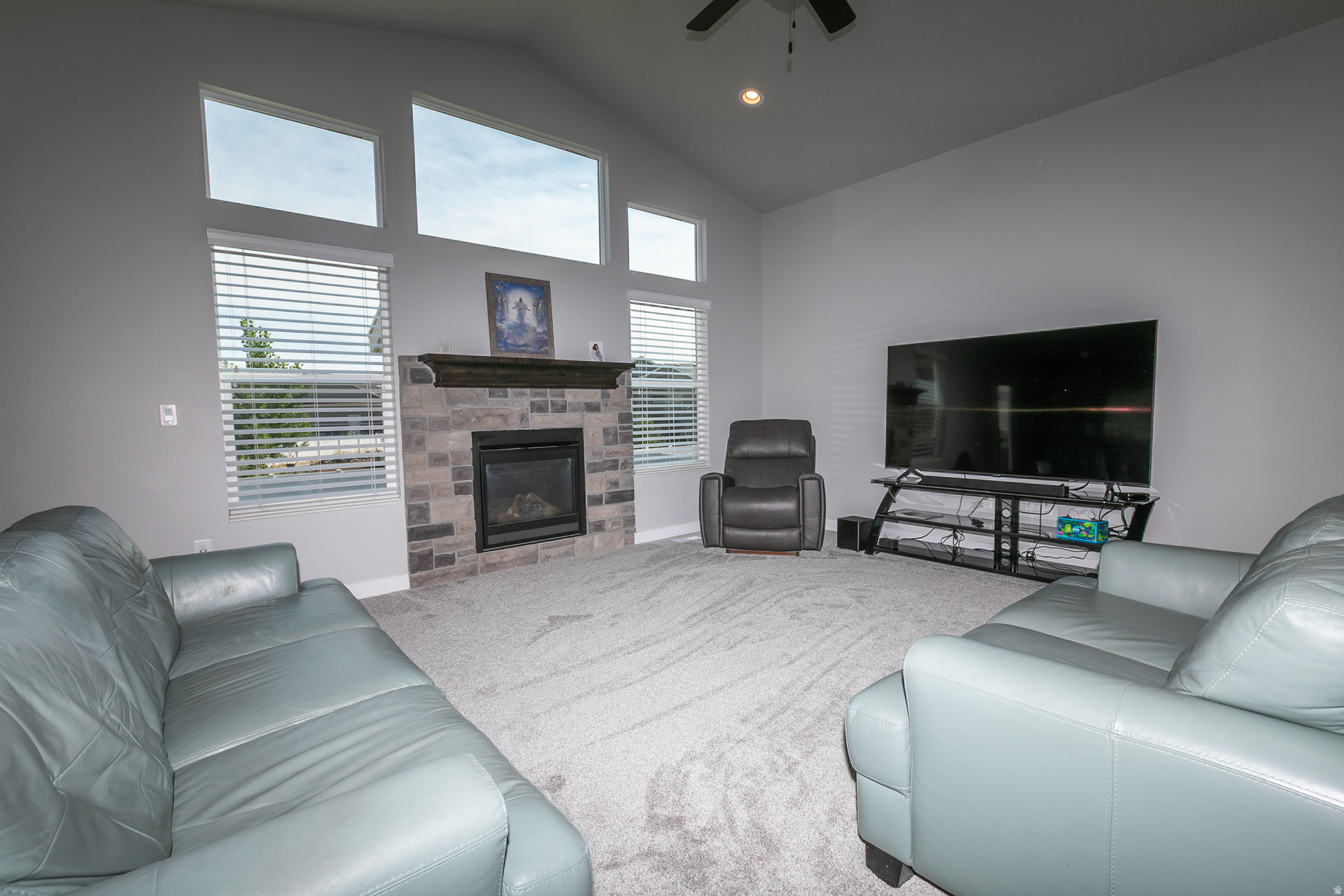 S CURVE ESTATES - Residential