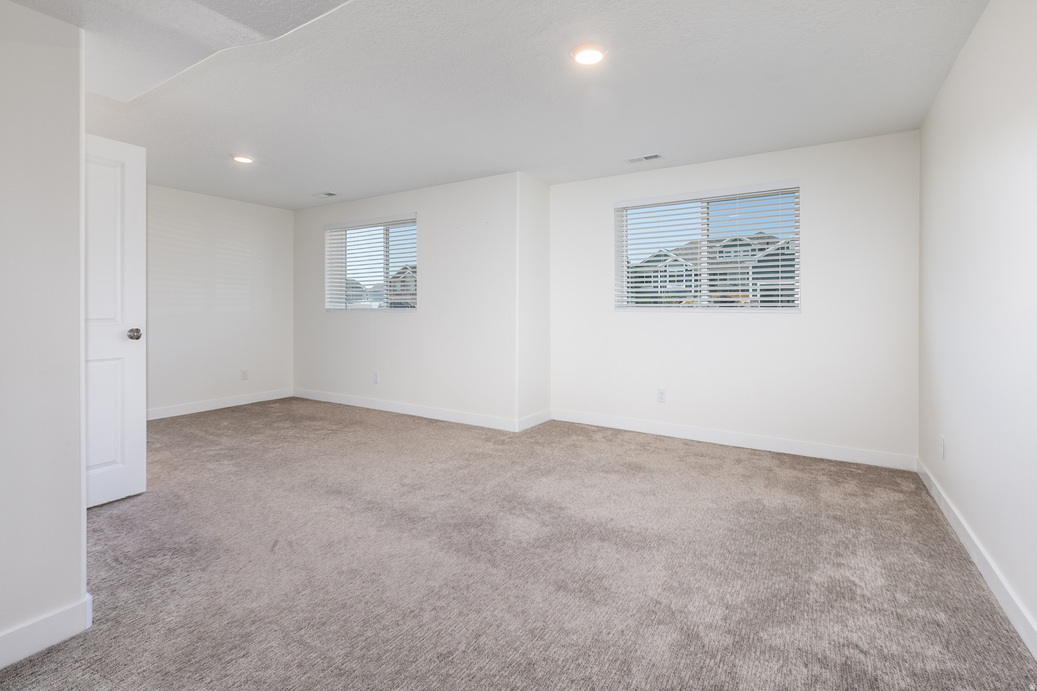 S CURVE ESTATES - Residential