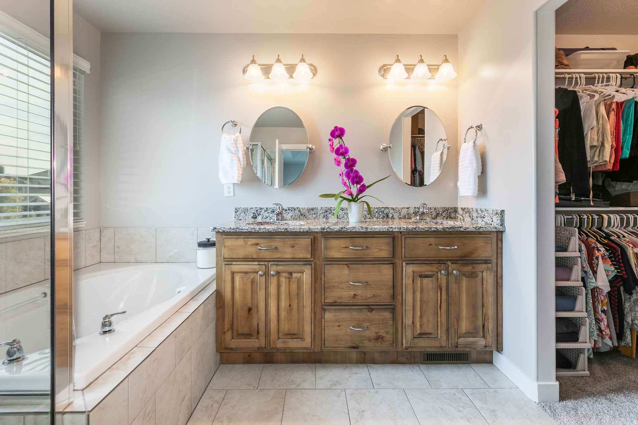 S CURVE ESTATES - Residential