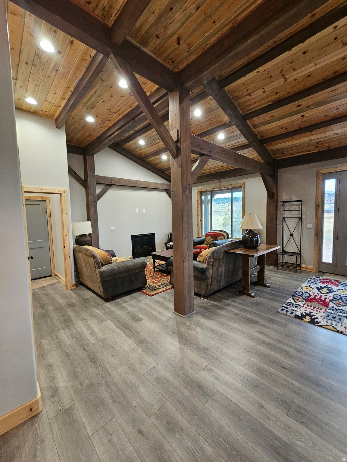 THUNDER RIDGE AIR - Residential