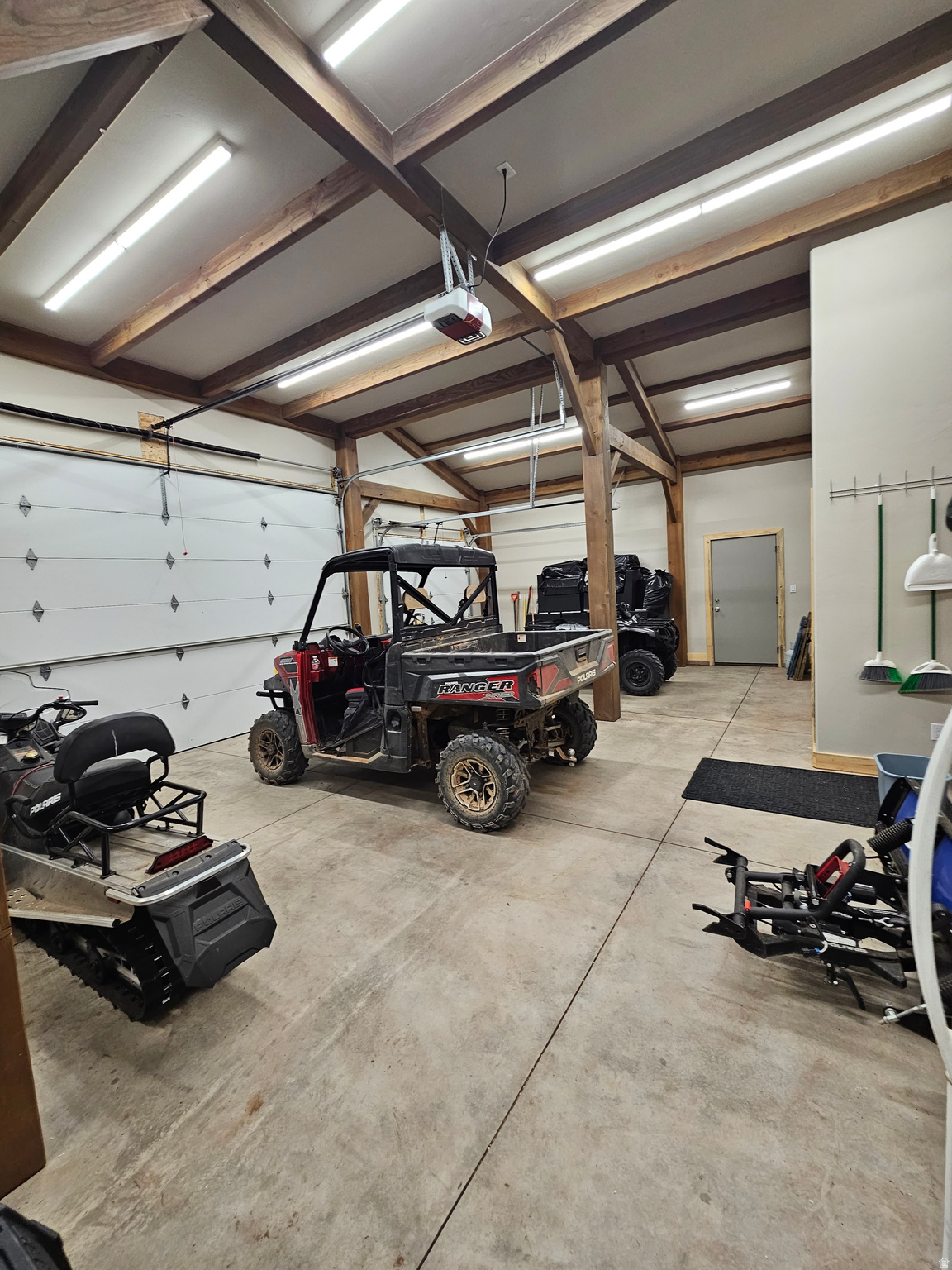 THUNDER RIDGE AIR - Residential
