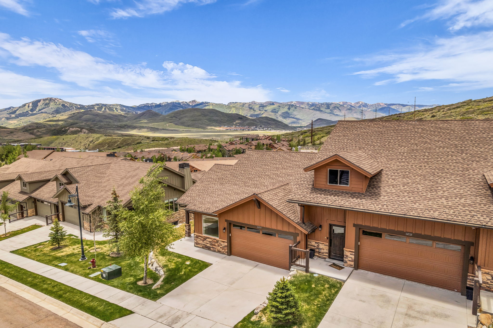 BLACK ROCK RIDGE - Residential