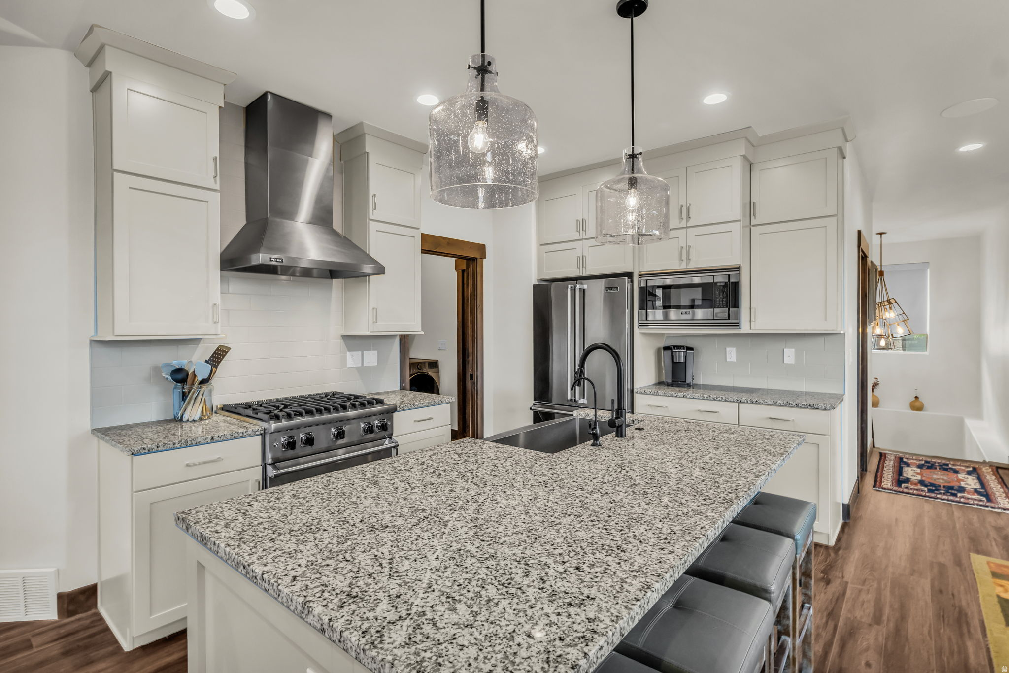 BLACK ROCK RIDGE - Residential