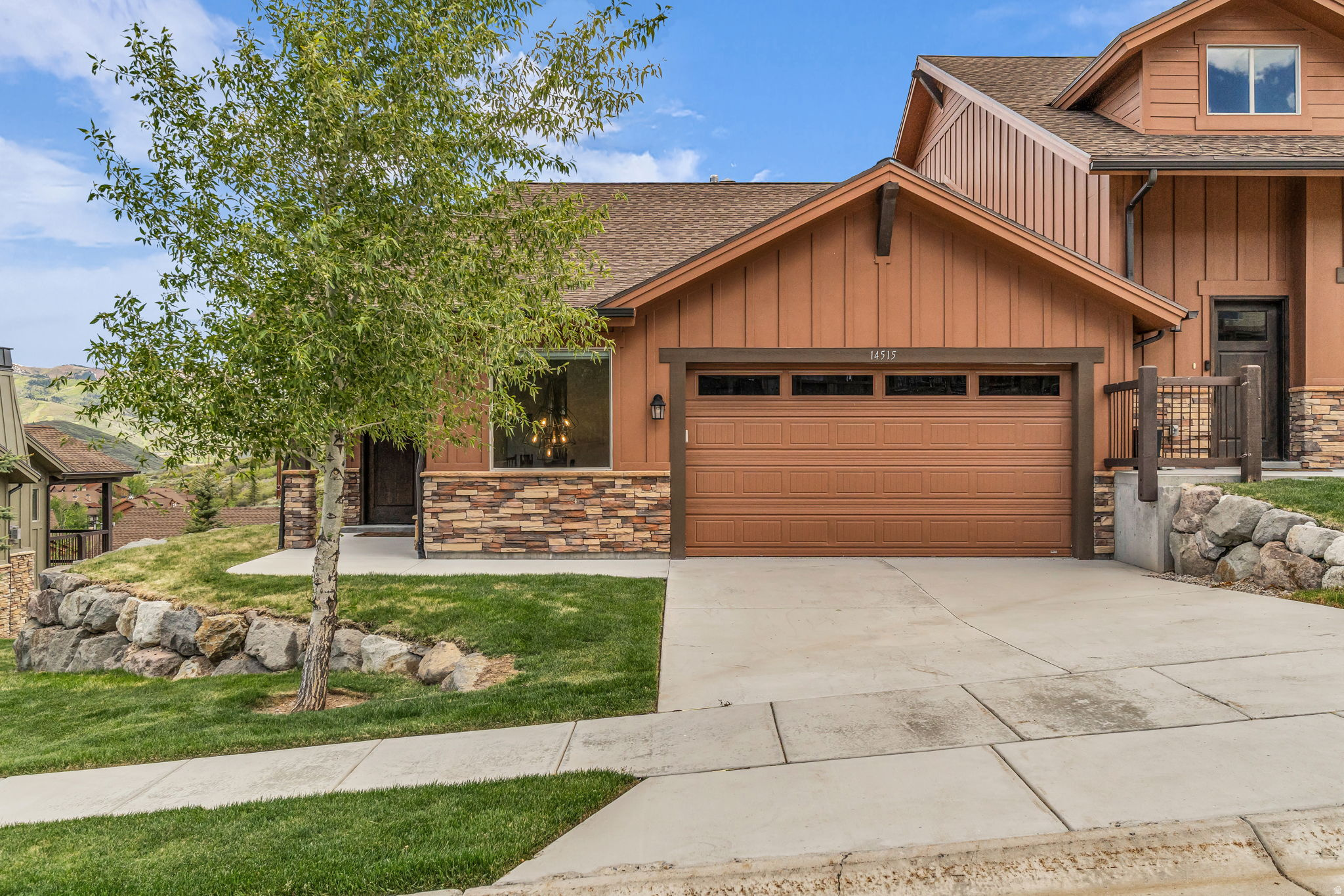BLACK ROCK RIDGE - Residential