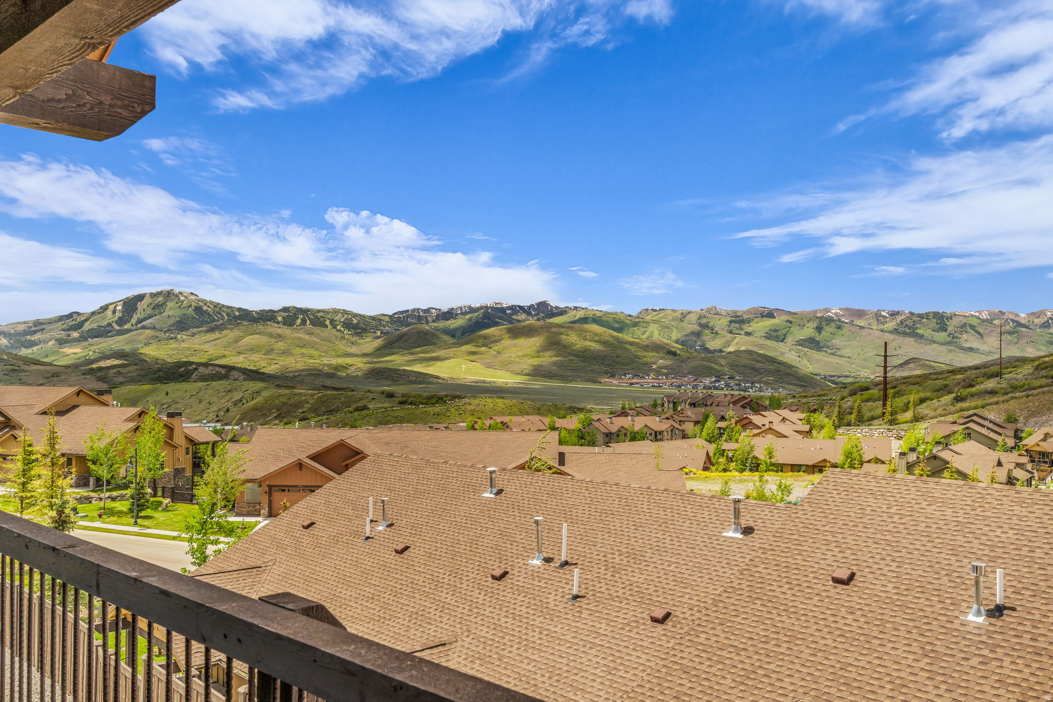 BLACK ROCK RIDGE - Residential