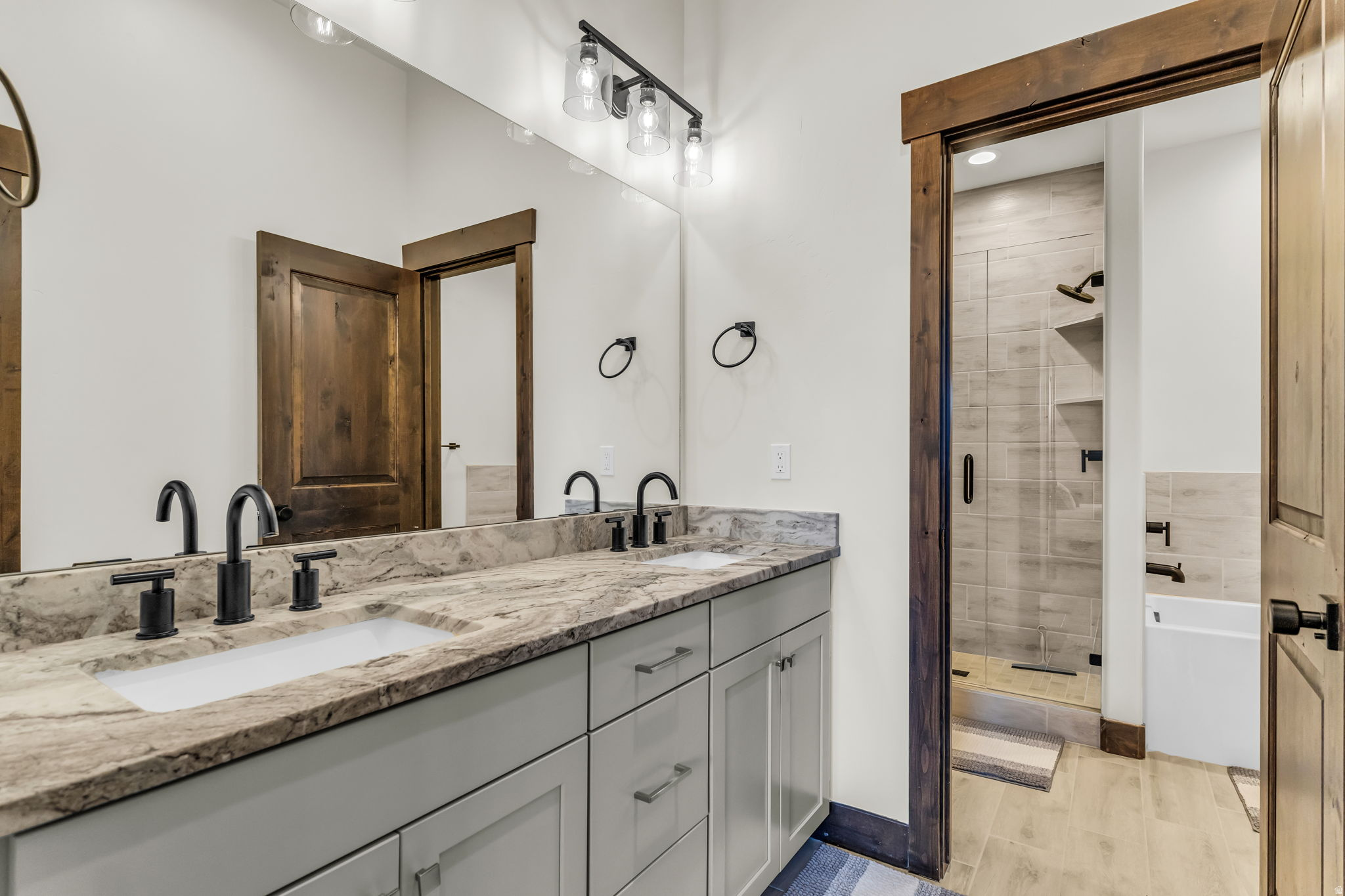 BLACK ROCK RIDGE - Residential