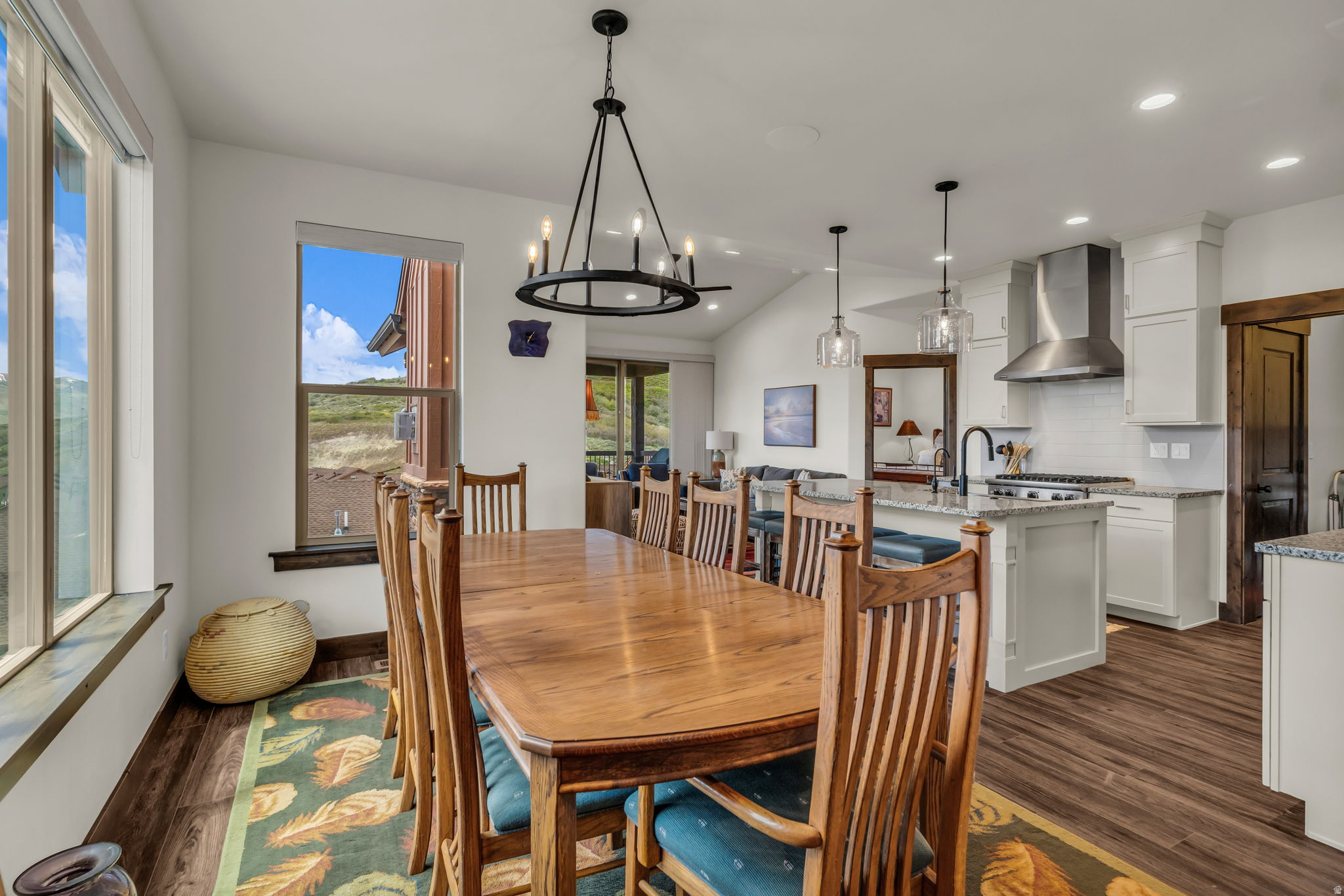 BLACK ROCK RIDGE - Residential