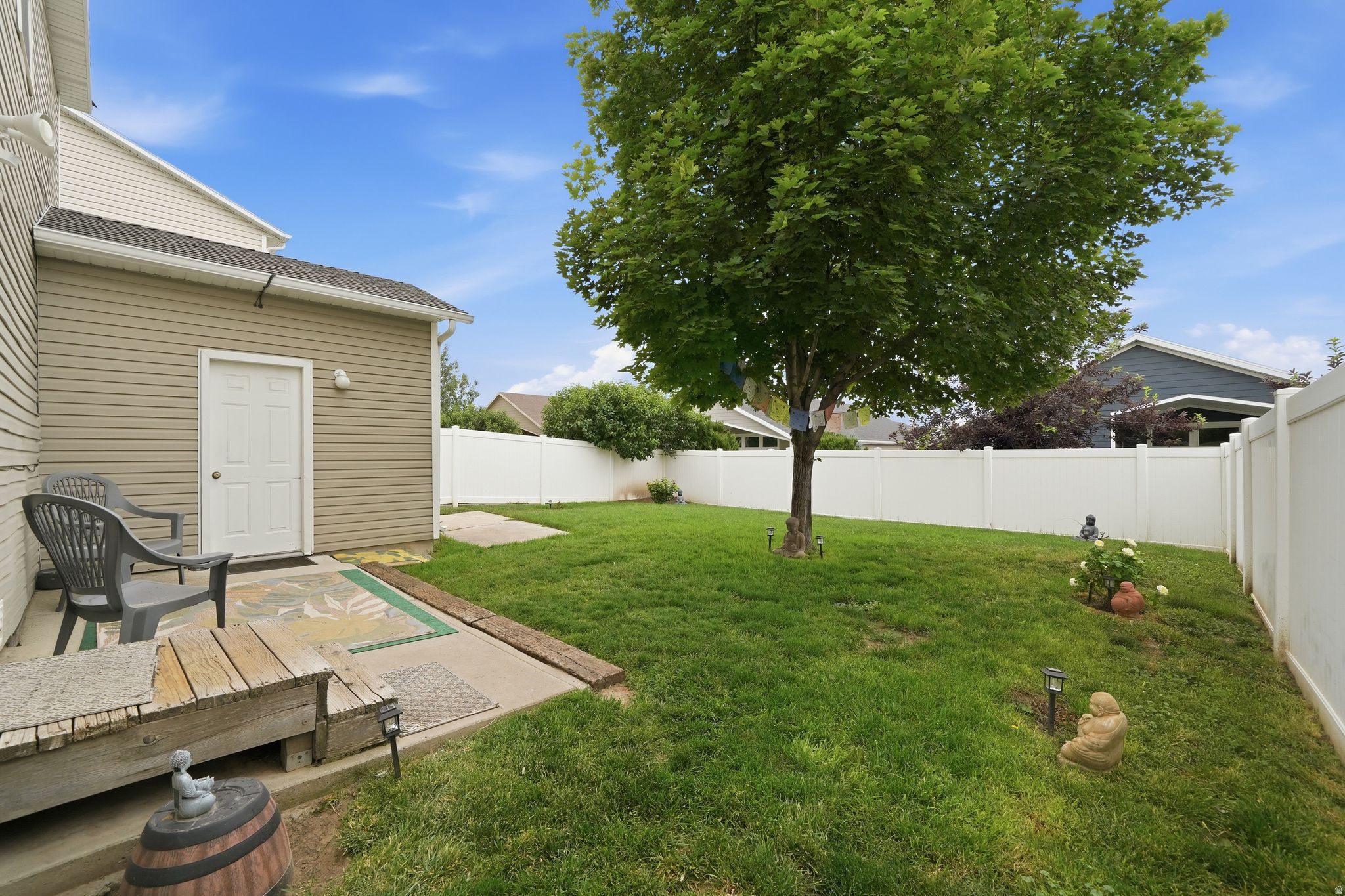 CLINTON TOWNE CENTER - Residential