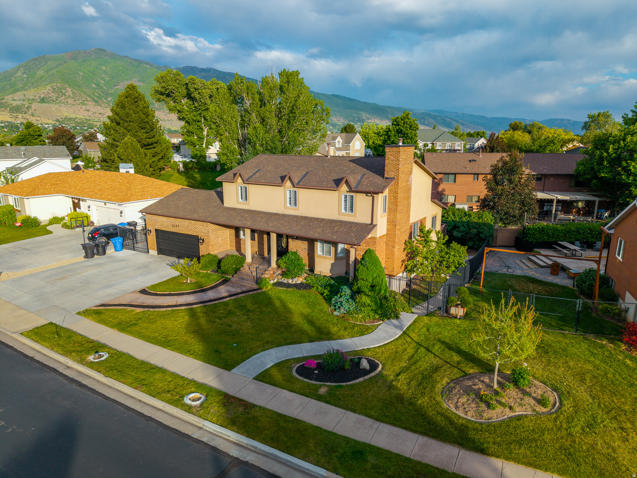 OAKRIDGE FARM - Residential
