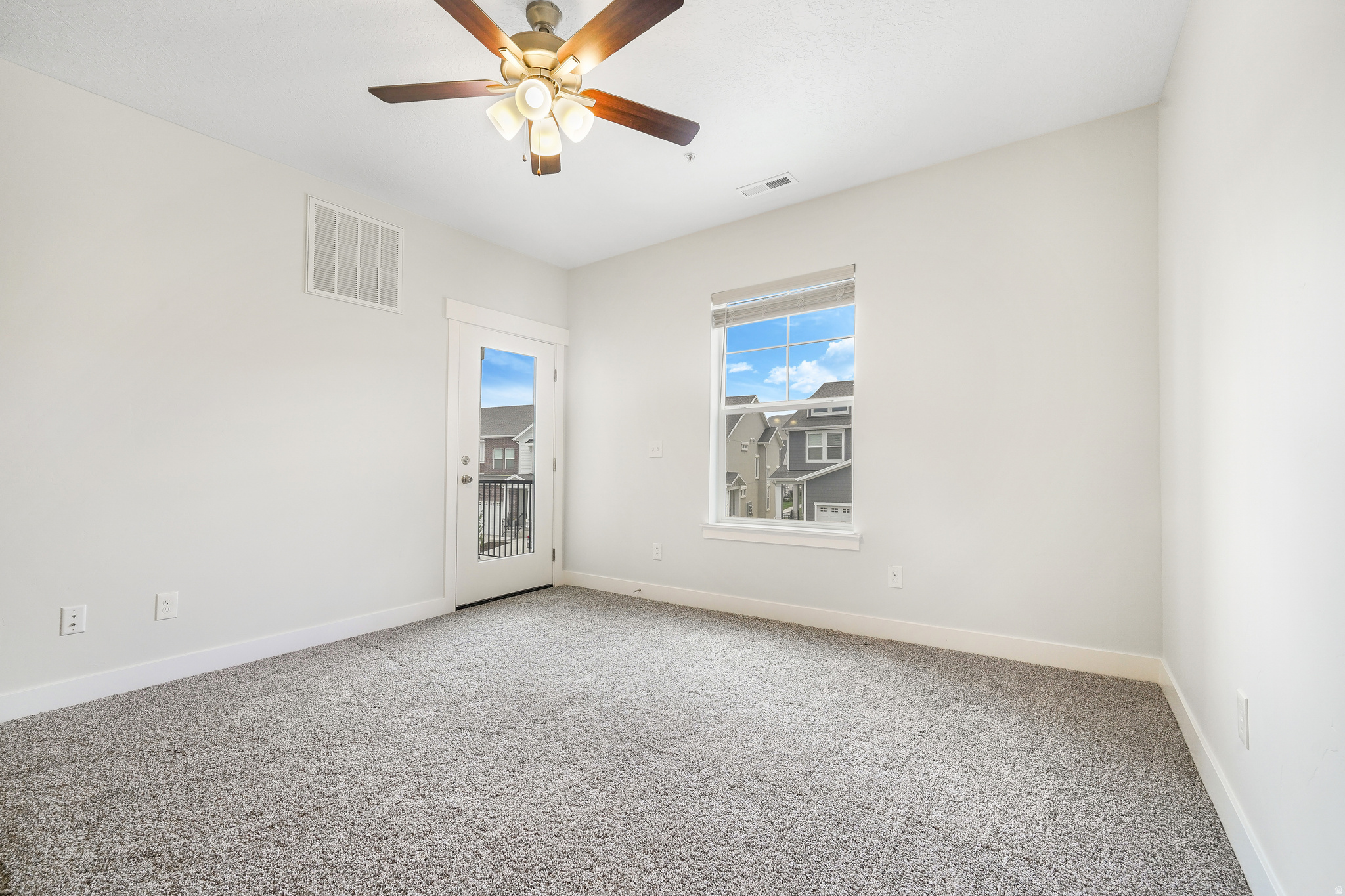 PARKSIDE - Residential