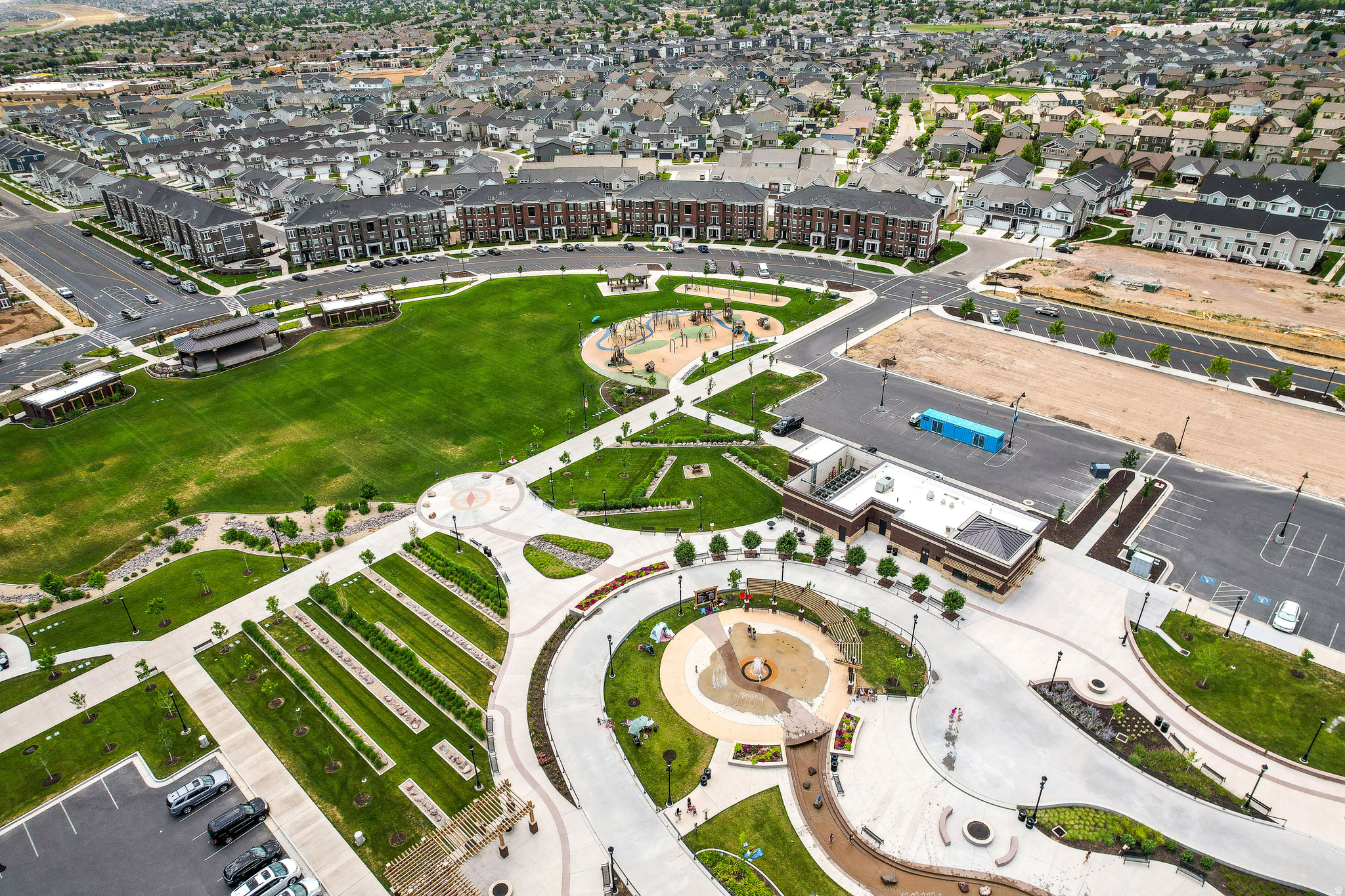 PARKSIDE - Residential