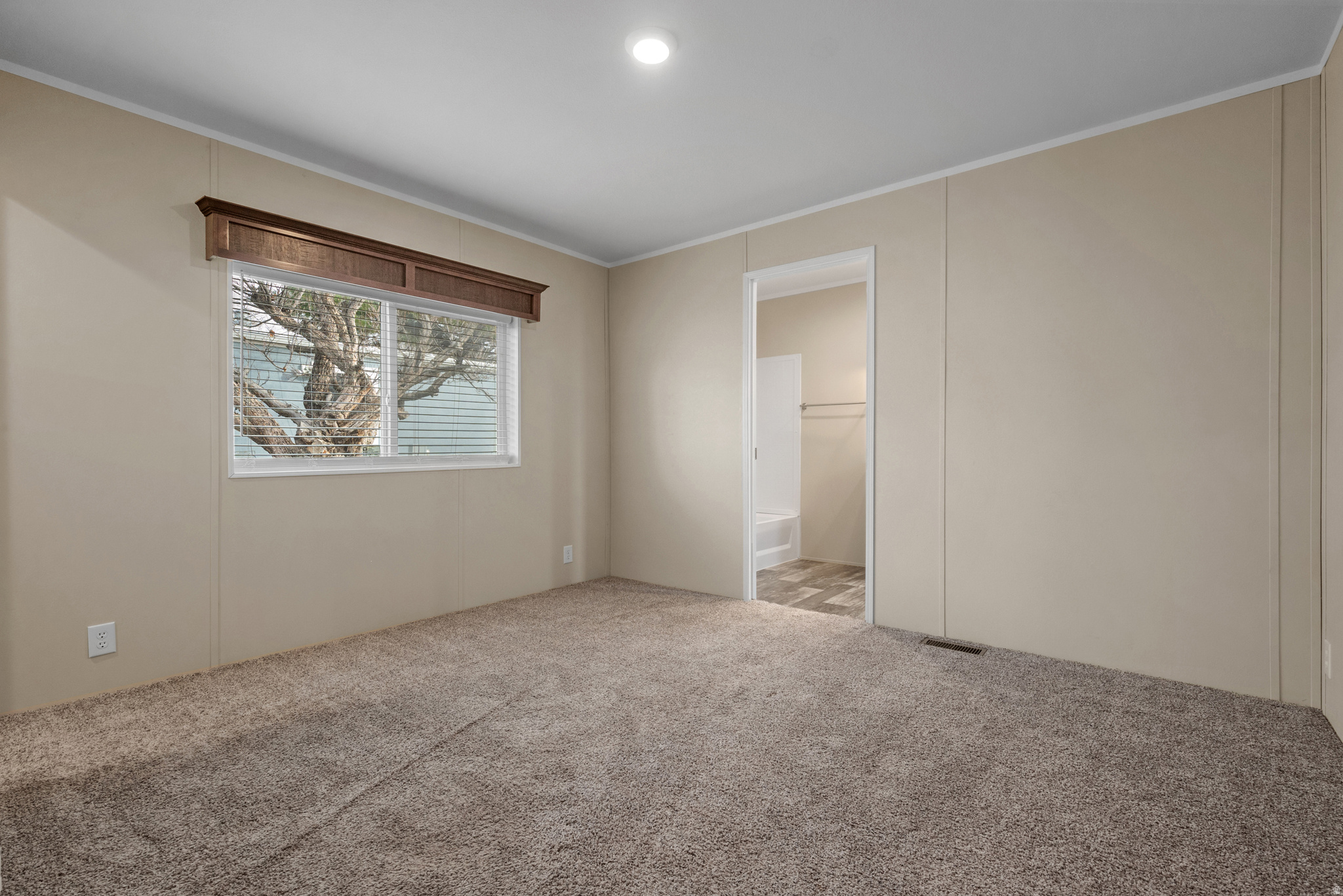 VILLAGE GREEN PARK - Residential