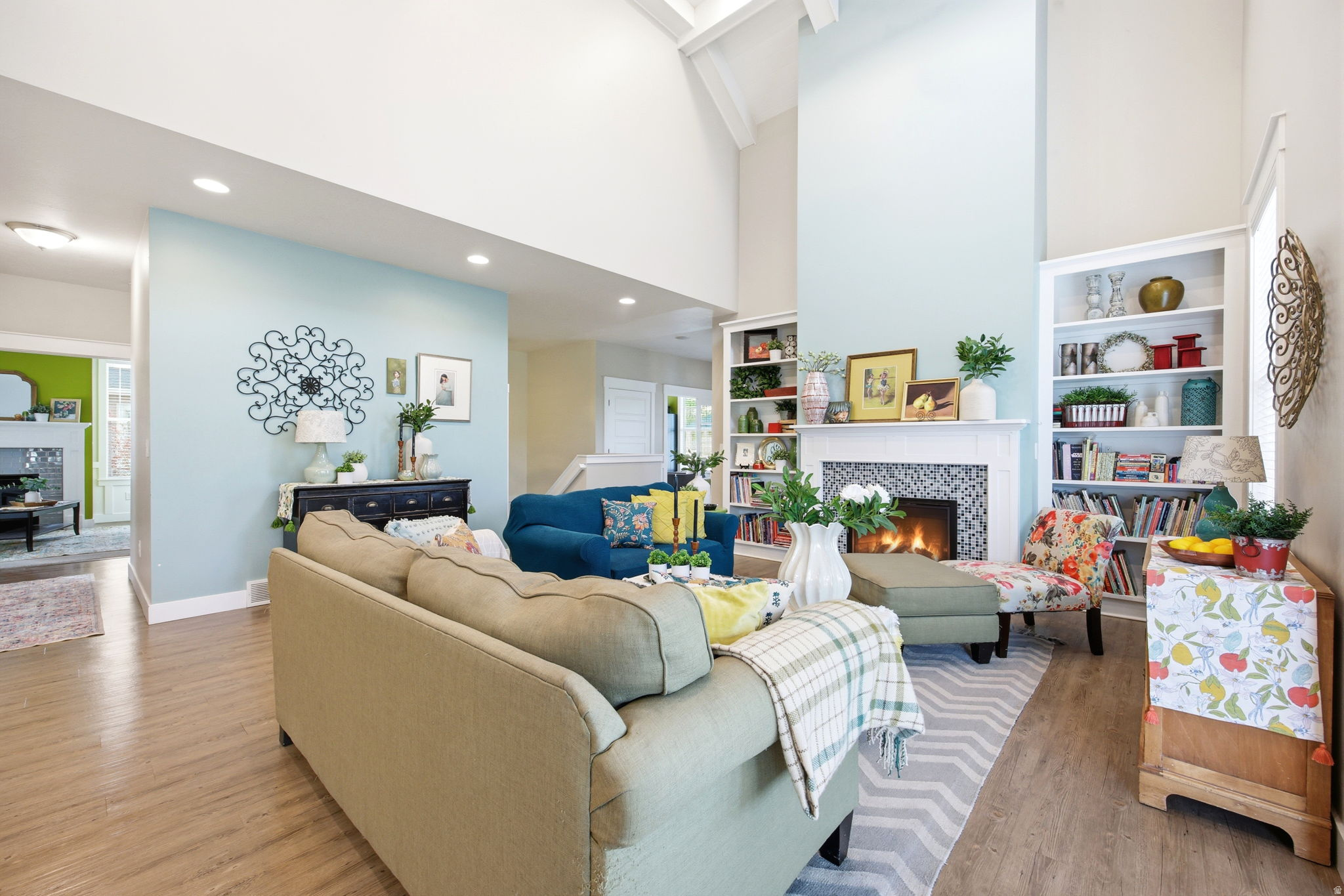 HILL FARMS - Residential