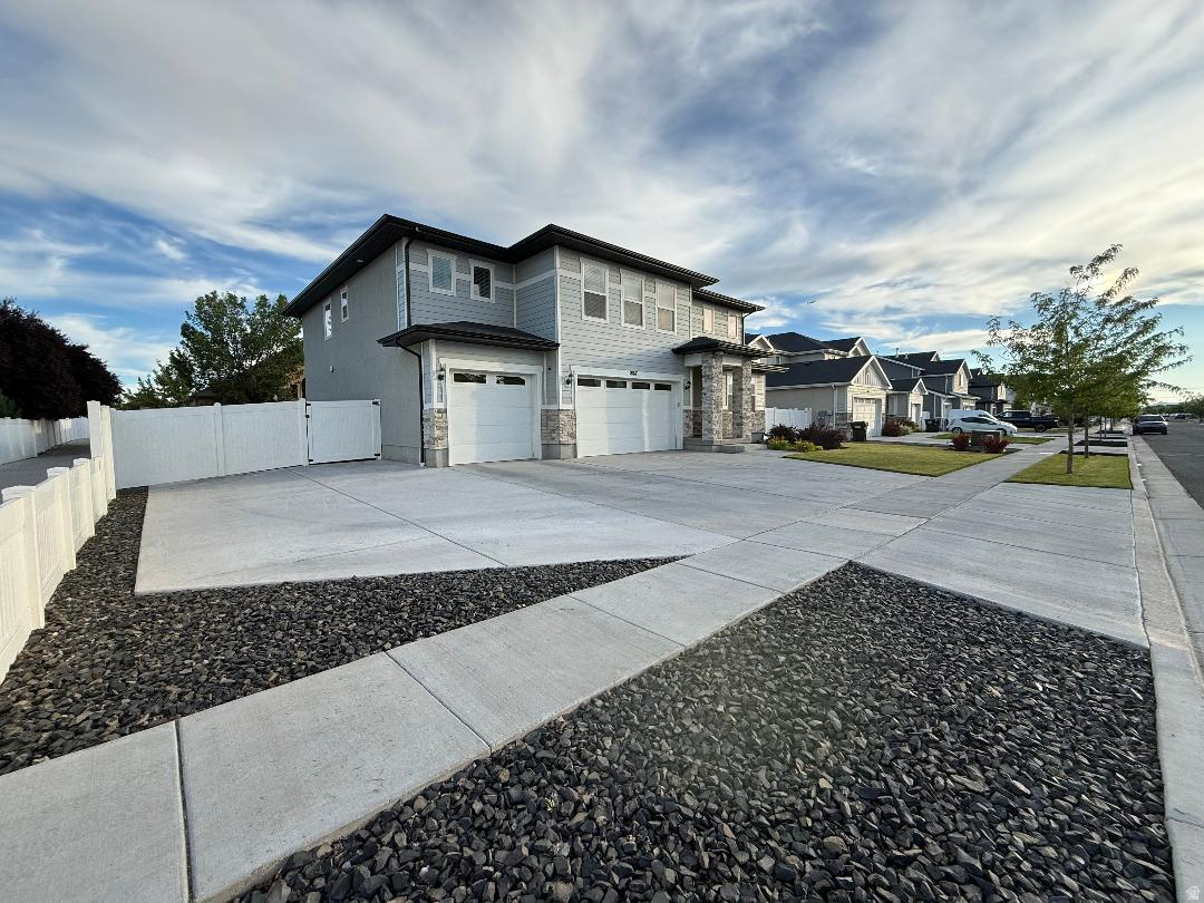 SHAMROCK VILLAGE - Residential