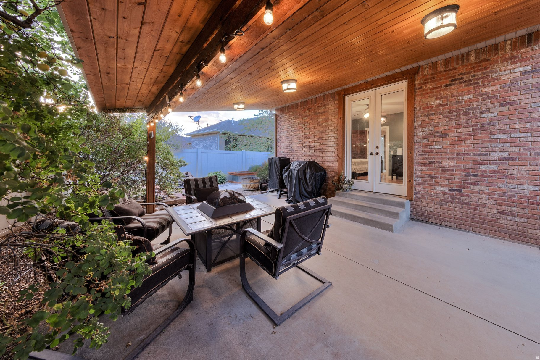 MILL CREEK COVE - Residential