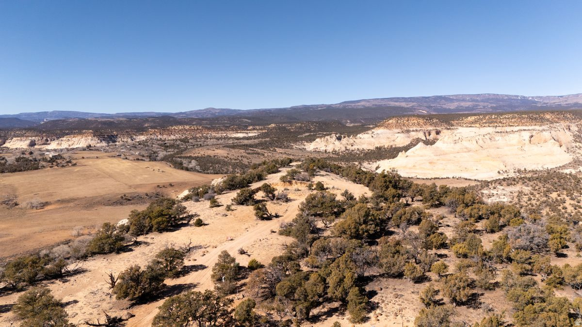 BLACK BOULDER MESA - Land