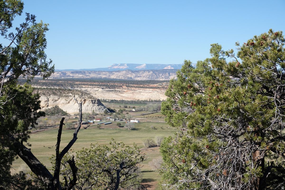 BLACK BOULDER MESA - Land