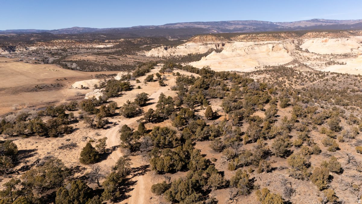 BLACK BOULDER MESA - Land