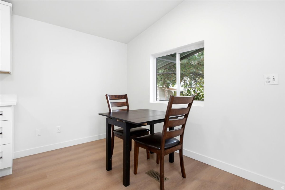 ALL SEASONS - Residential