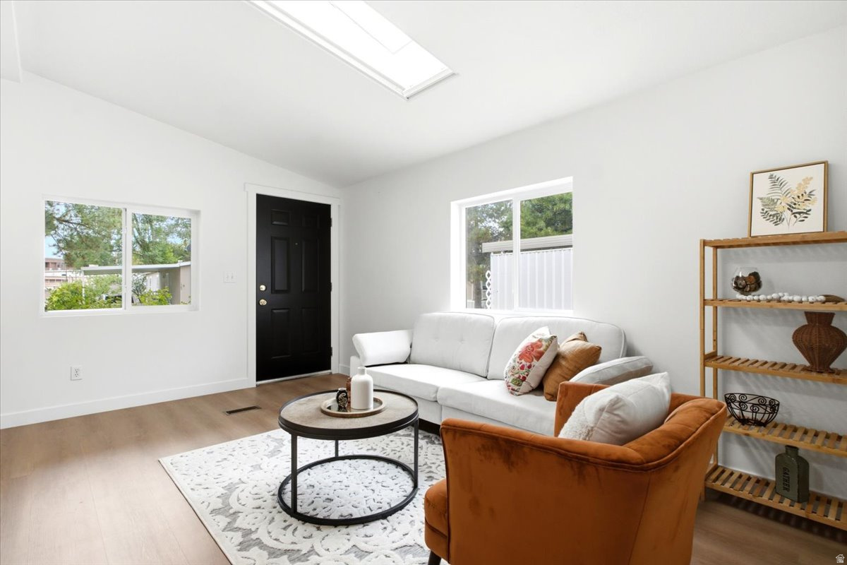 ALL SEASONS - Residential