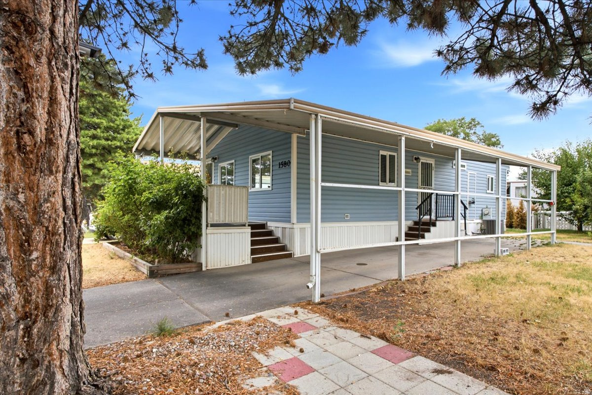 ALL SEASONS - Residential