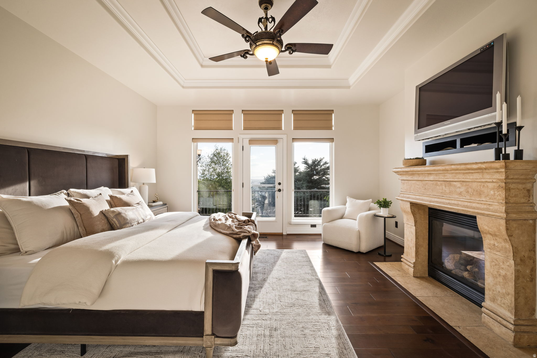 DORCHESTER POINTE - Residential
