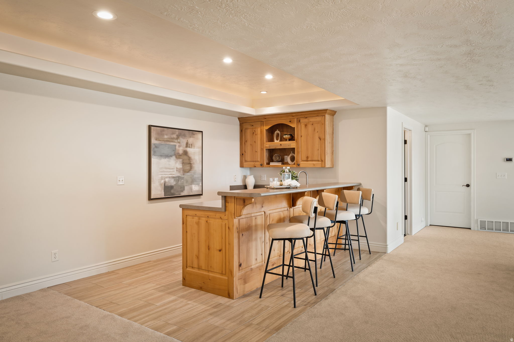 DORCHESTER POINTE - Residential