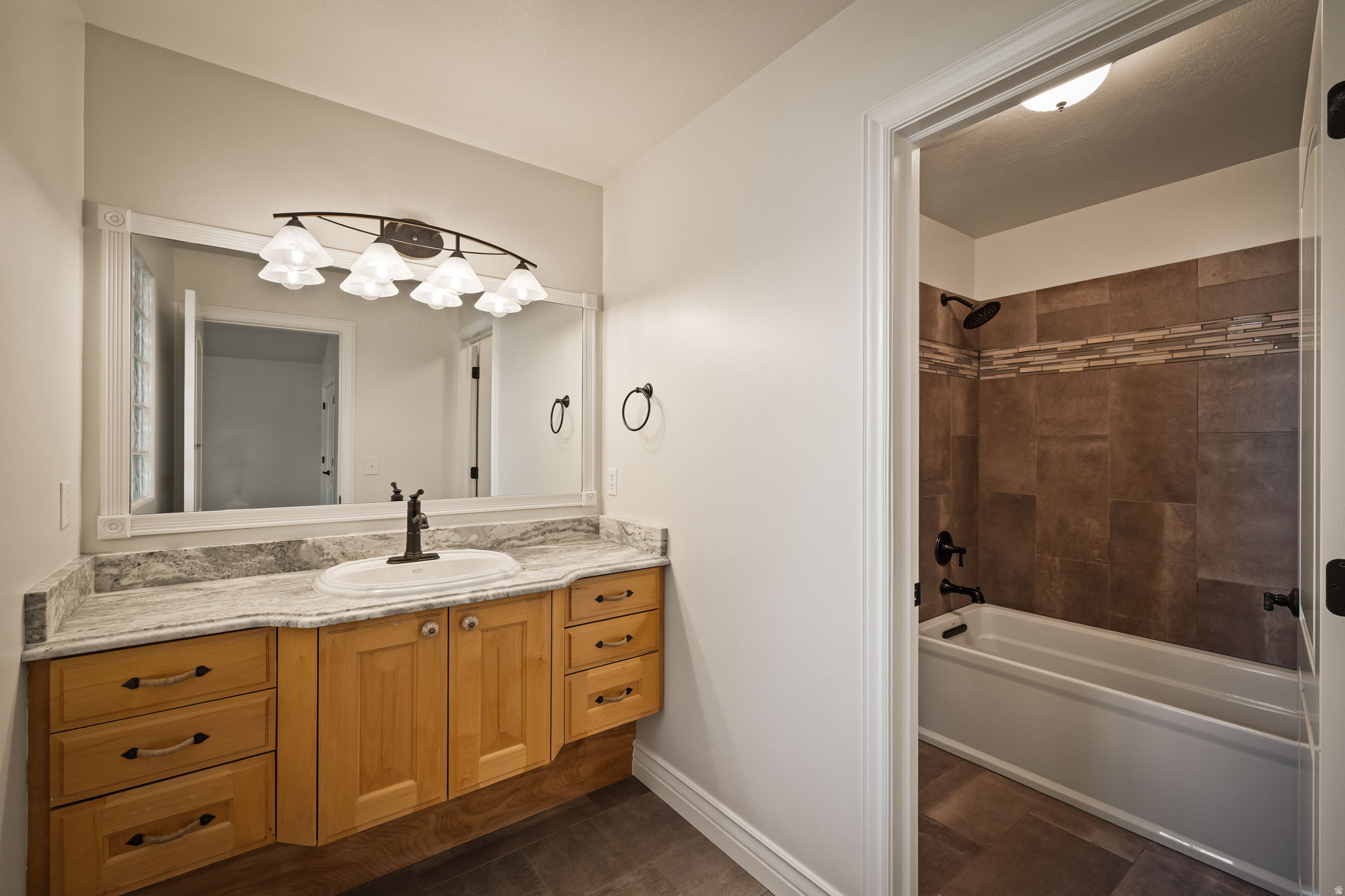 DORCHESTER POINTE - Residential
