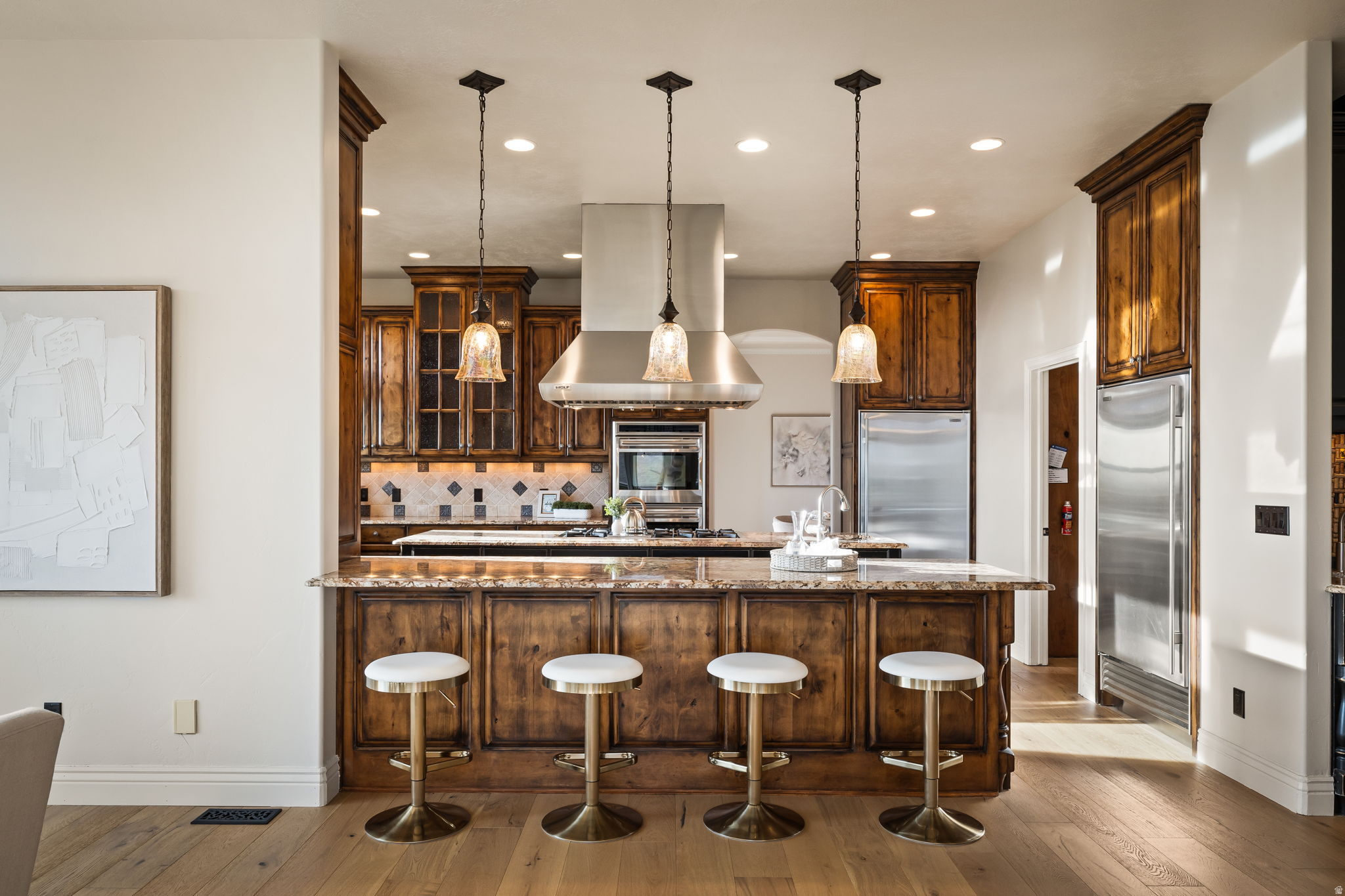 DORCHESTER POINTE - Residential