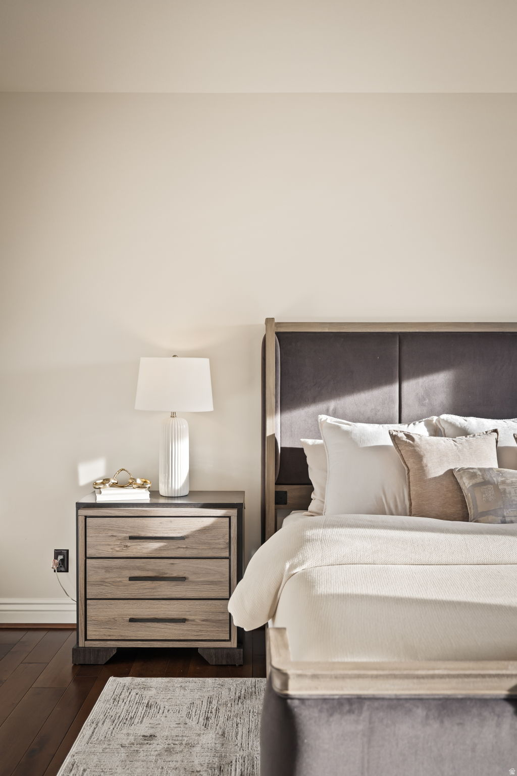DORCHESTER POINTE - Residential