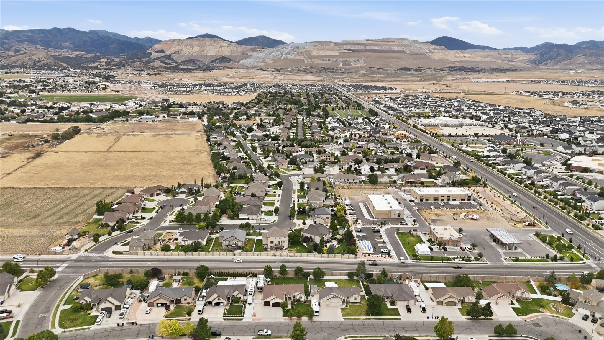 TUSCANY ESTATES - Residential