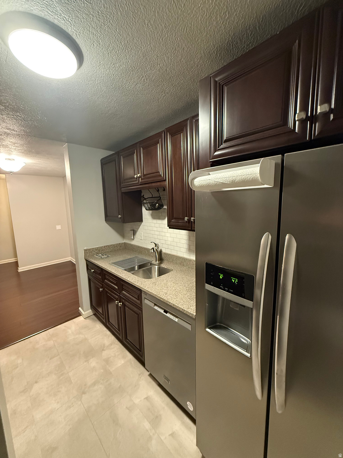 CANYON ROAD - Residential