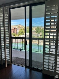 CANYON ROAD - Residential