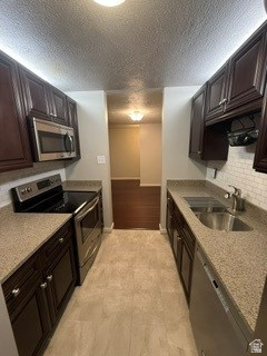 CANYON ROAD - Residential