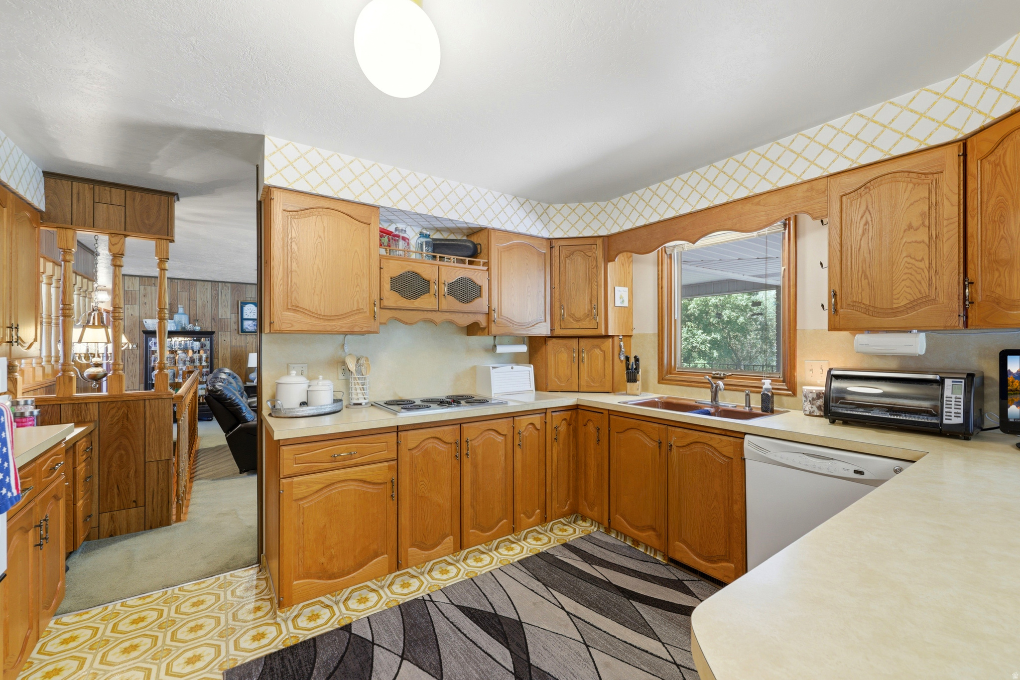CLOVER ESTATES - Residential