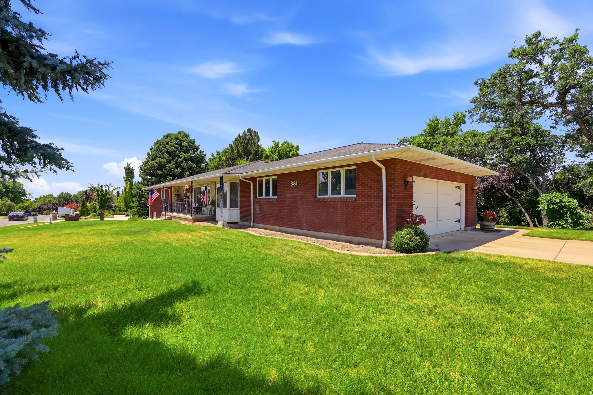 CLOVER ESTATES - Residential