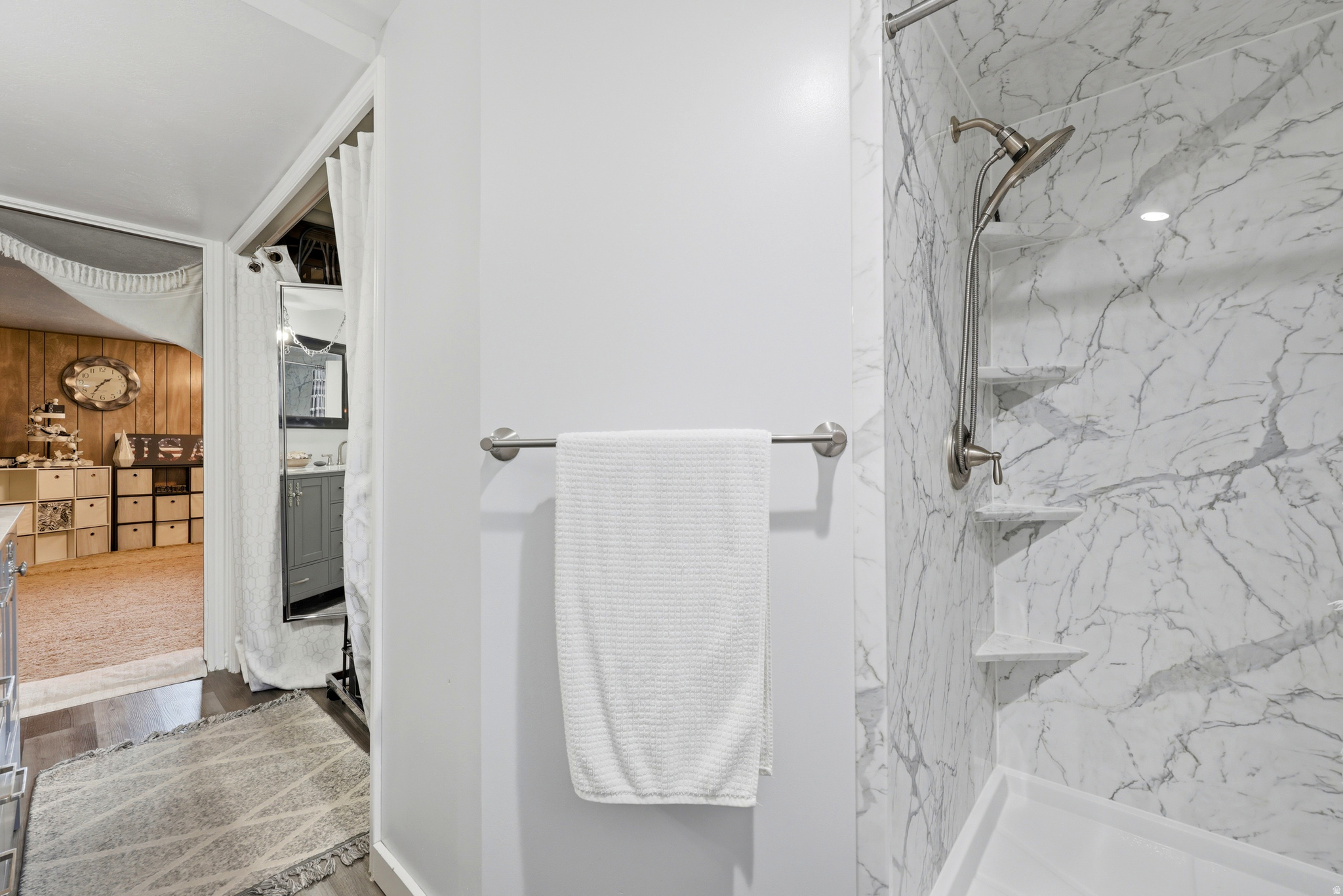 CLOVER ESTATES - Residential