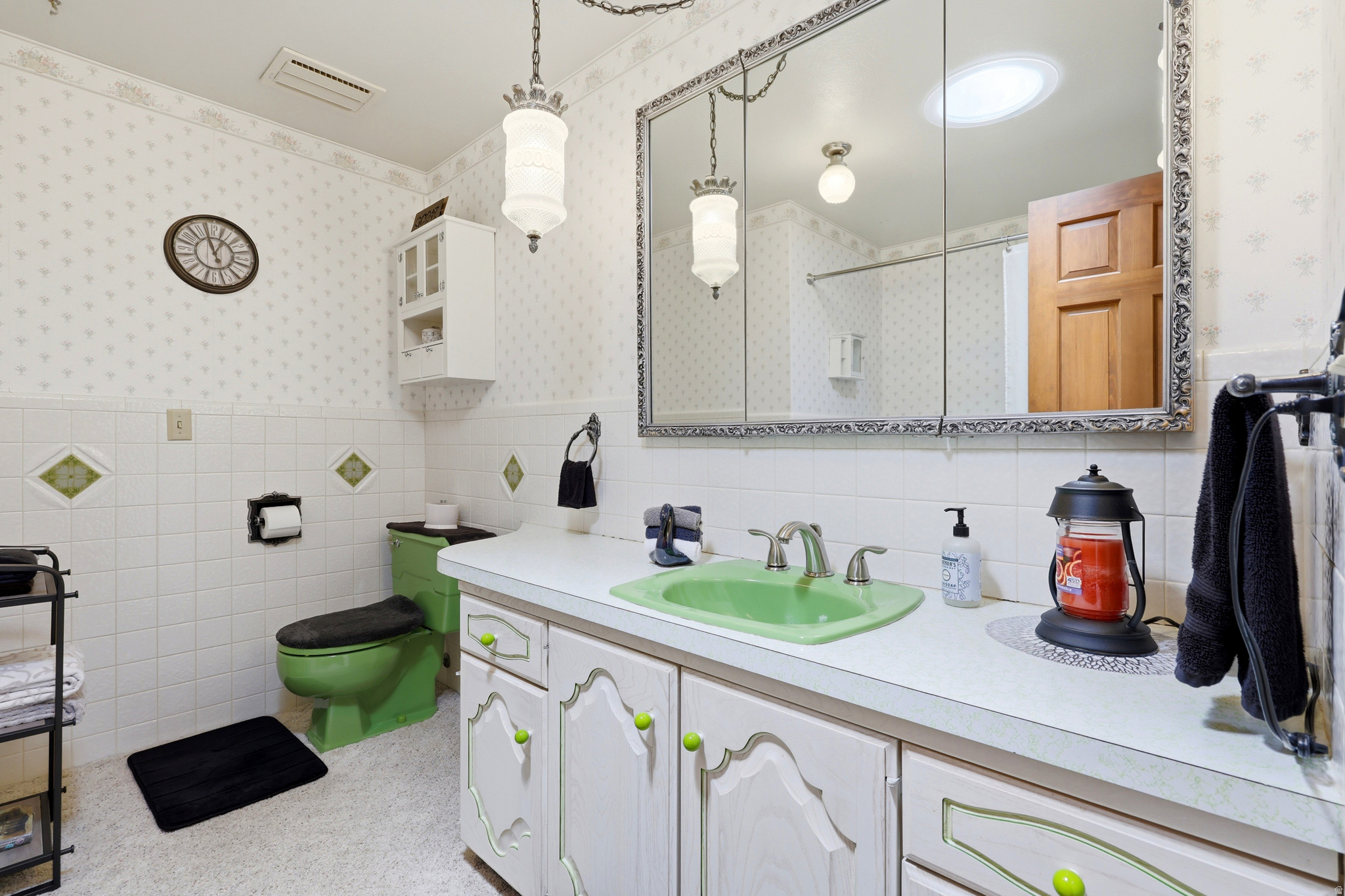 CLOVER ESTATES - Residential