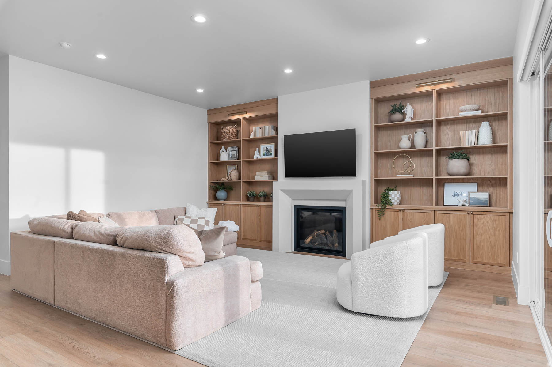 PIONEER HEIGHTS - Residential