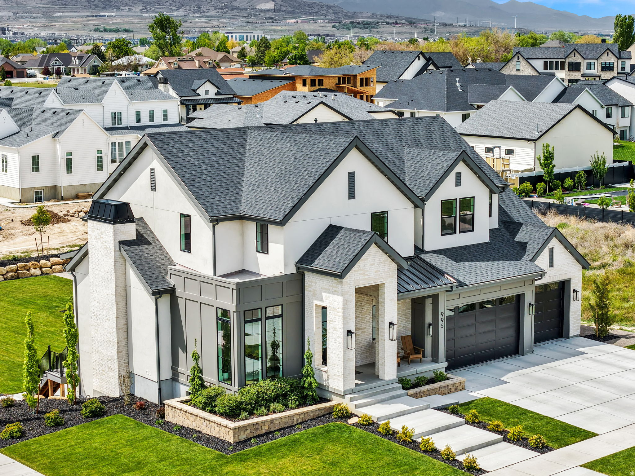 PIONEER HEIGHTS - Residential