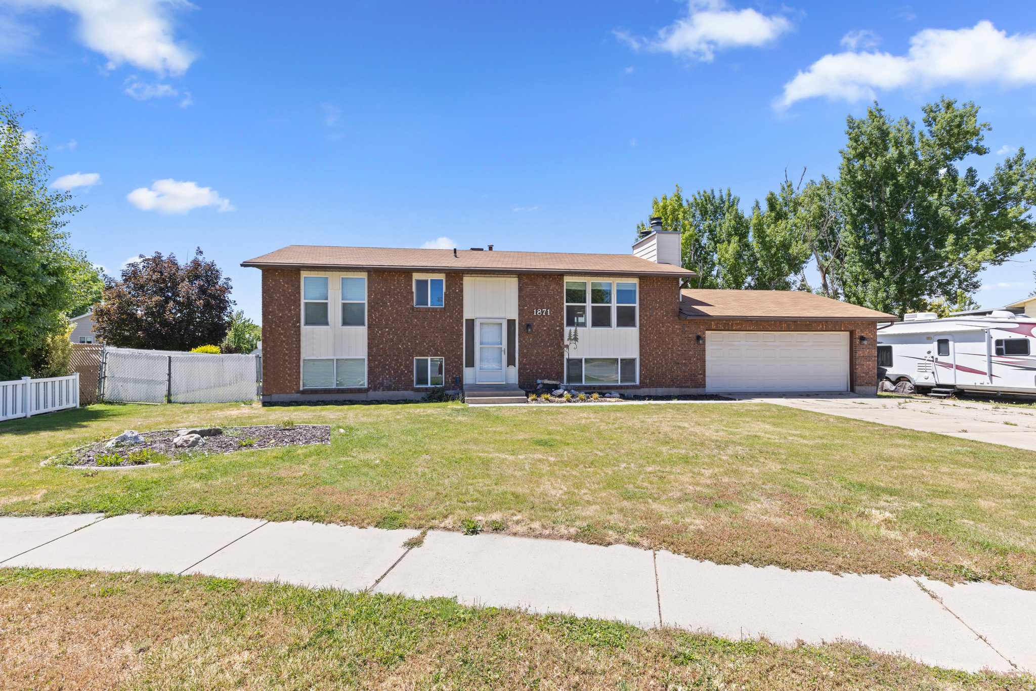 Come check out this updated split entry home tucked away in Clinton. 3 bedrooms up and 1 down, with the possibility of another downstairs. Updated appliances. The attached 2 car garage has room for a couple vehicles and storage as well. Covered deck in the back yard to enjoy those summer evenings as you watch the sun set. Schedule your appointment today.