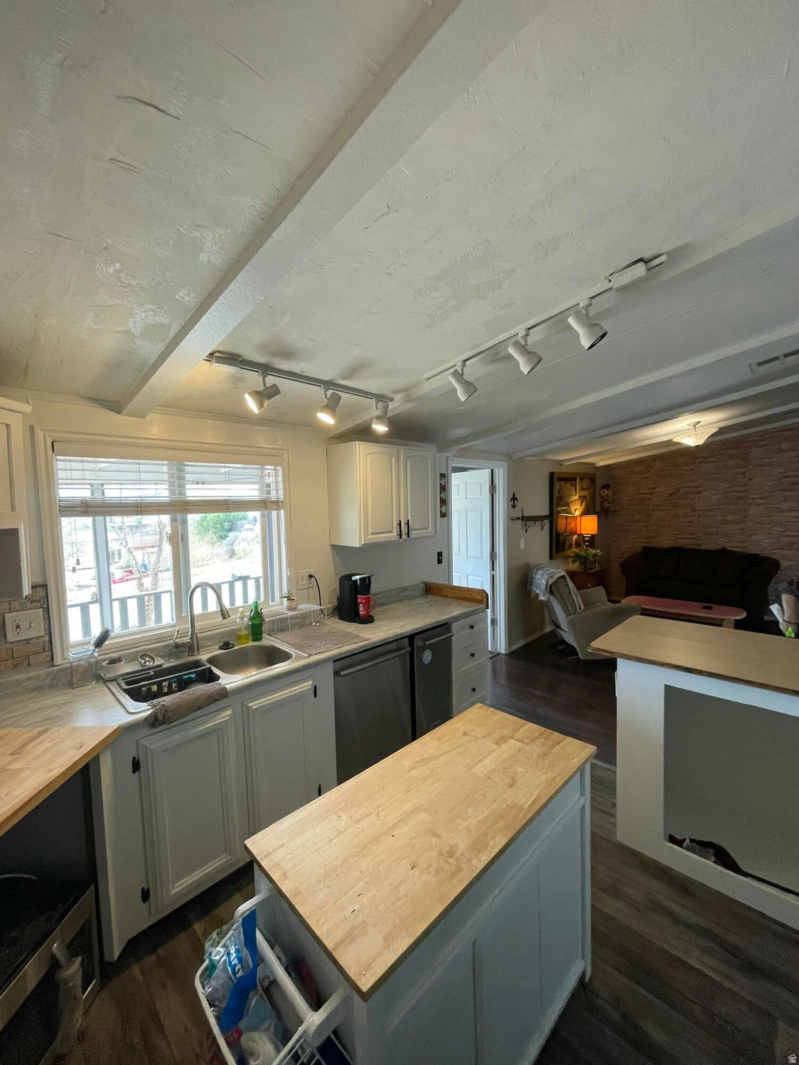RIVER BEND EST A - Residential