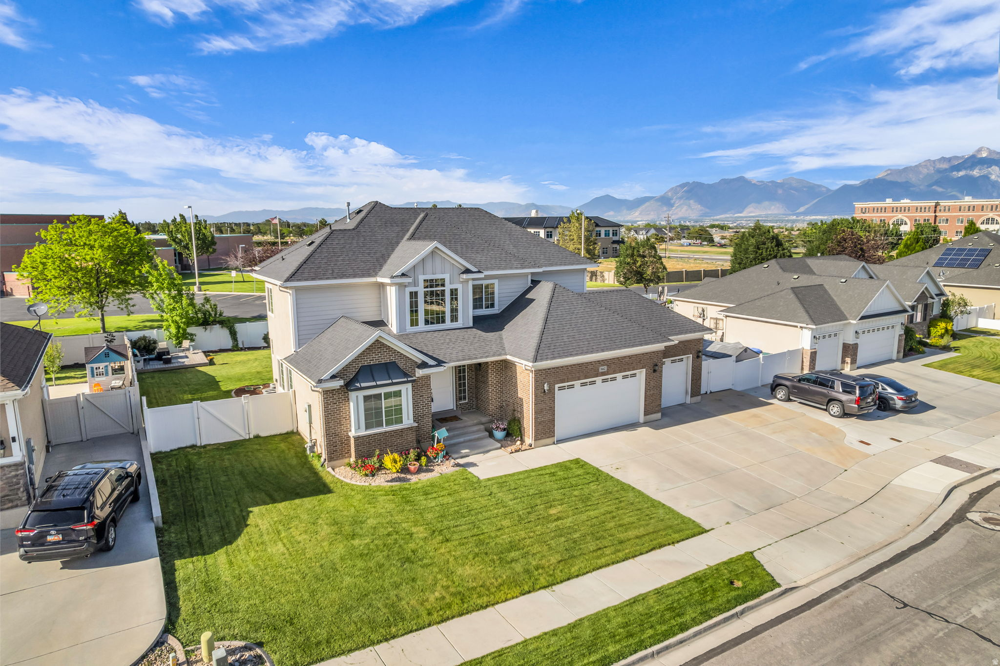 SUMMERWOOD 301 - Residential