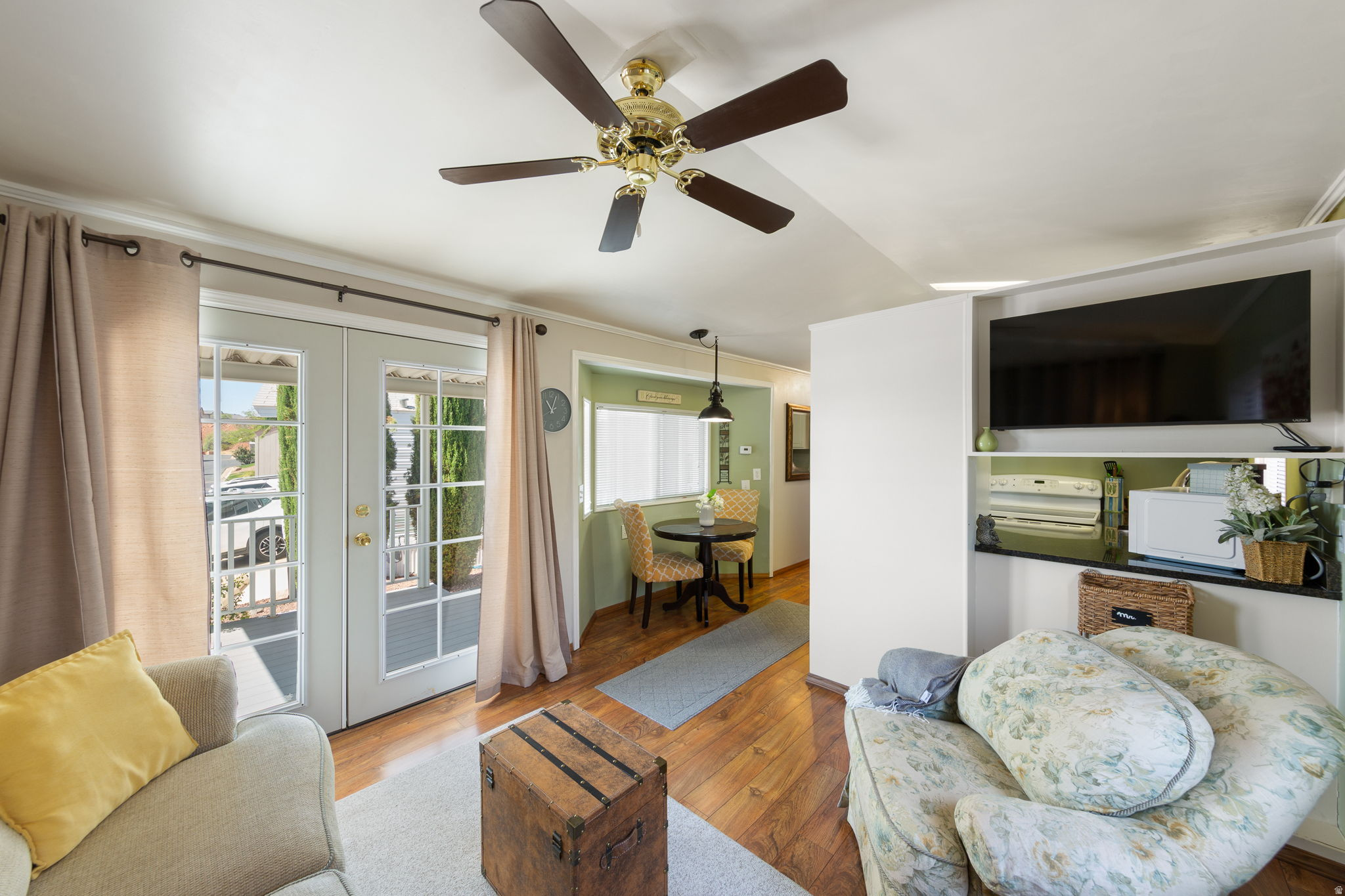 TWIN LAKES RV PARK - Residential
