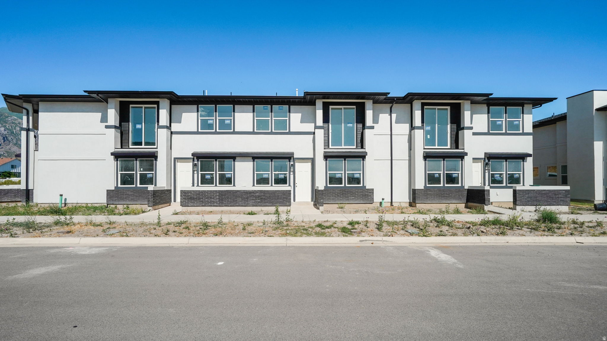 Incredible opportunity in a fantastic Springville location! Four stunning units are available and will be ready for move-in in approximately two weeks after an accepted offer. Nestled right next to the beautiful Westfield Central Park, this property offers the perfect blend of outdoor recreation and urban convenience, situated less than 5 minutes from premier shopping, dining, and entertainment. Available Units: 721, 727, & 729: Spacious, larger-layout units designed for comfortable living. 717: A charming, cozy smaller unit-perfect for those seeking a lower-maintenance lifestyle.  Qualified first-time homebuyers may be eligible for a $20,000 New Build Grant. Please note: All listing photos showcase Unit 727. Contact the listing agent today for more information, to schedule a tour, or to secure your spot!