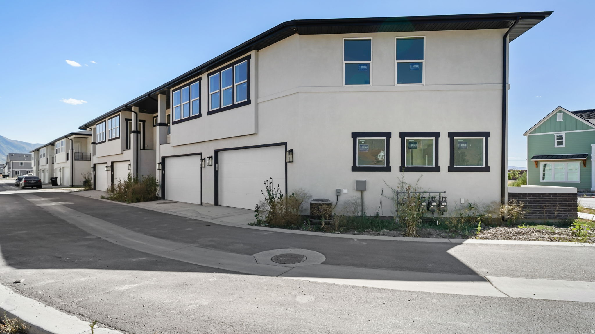 WESTFIELDS CENTRAL - Residential
