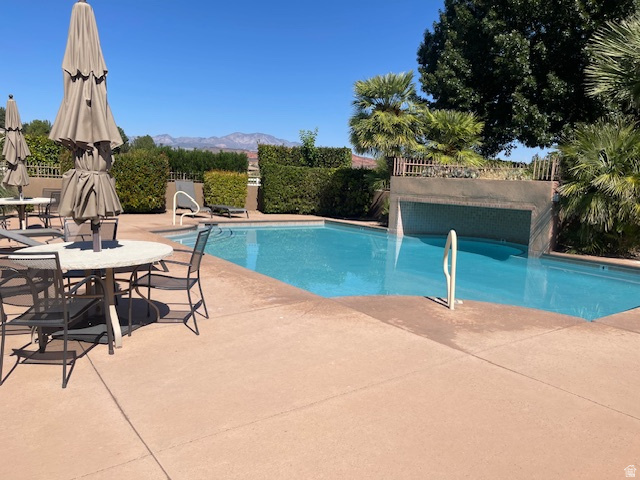 MONTEREY AT STONEBRIDGE 1 - Residential
